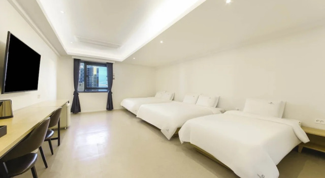 Трёхместный семейный номер Standard Bonatree Hotel