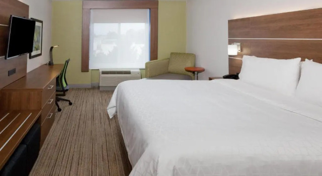 Run of House Holiday Inn Express Hotel & Suites Dothan North by IHG