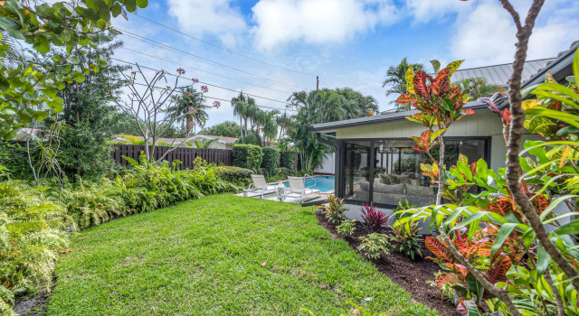 Boho Chic Heated Pool Walk To Beach Escapism at its finest Coconut Key H0MES, Забронировать Отель Форт-Лодердейл Broward County, рядом с Выставочный комплекс Greater Fort Lauderdale-Broward County Convention Center
