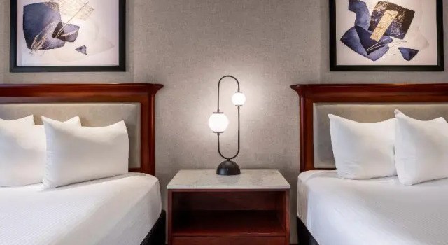 Четырёхместный номер Standard Harrahs Joliet Hotel & Casino - A Caesars Rewards Destination