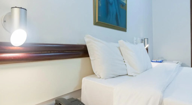 Lessa Hotel