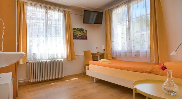 Hotel Rotes Kreuz, Забронировать Отель Арбон Тургау