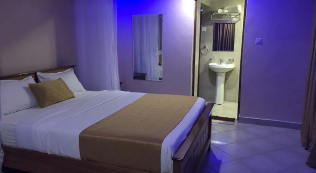 Tiana Court Milimani Kisumu, Rezerwuj Hotel Hotele w Kisumu z parkingiem, Parking