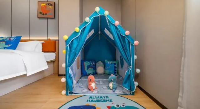 Семейный тент 7 Days Inn