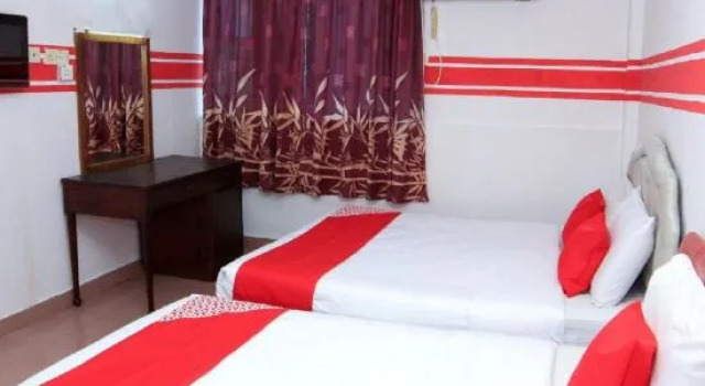 Люкс OYO 1173 Mandyrin Hotel