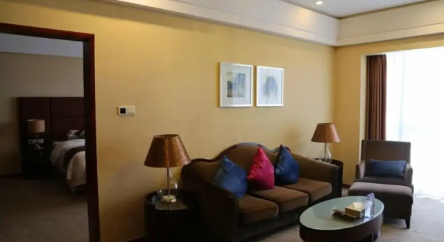 Люкс Executive Shenzhen Century Kingdom Hotel