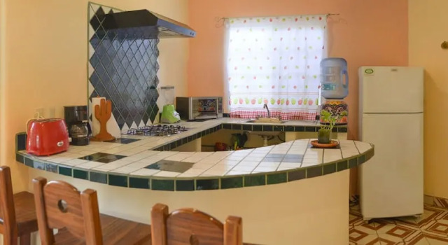 Бунгало c 1 комнатой рядом с пляжем Bungalows La Perla