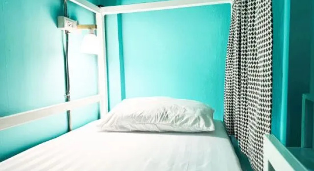 Кровать в общем номере (женский номер) D-hub Hostel