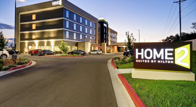 Люкс Home2 Suites by Hilton Springfield North