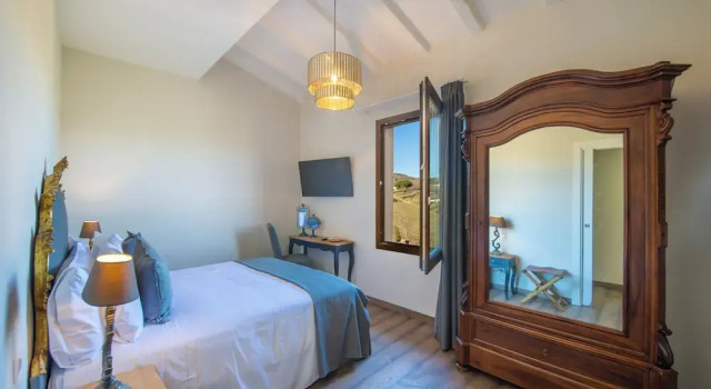 Villa Chianti With Infinity Pool And Vineyard View, Book Villa SPA-hoteller i Villa, SPA