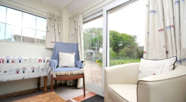 Aura Favoni, West Wittering 30323, Book Hotel Chichester Harbour West Sussex