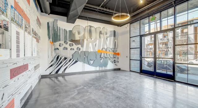Stunning RiNo Artist Lofts, Varaa Hotelli Denver Colorado, lähellä Blue Moon Brewery