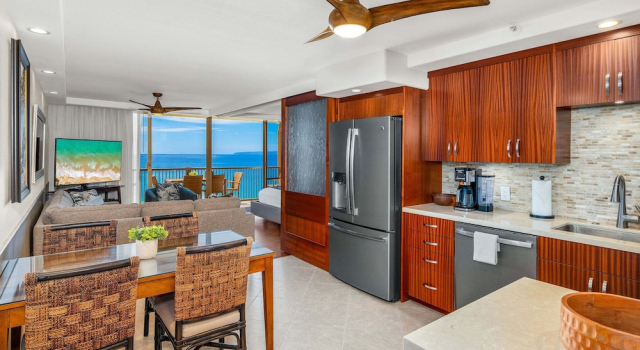 Mana Kai 811 - Oceanfront, Top Floor, Stunning Renovation, 2br, Kings, Split AC, Забронировать Апартаменты/квартира Уэйлея Мауи