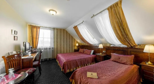 Rowing Hotel