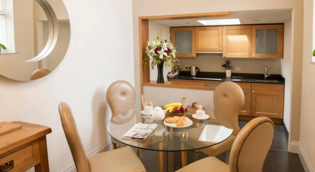 Апартаменты The Lawrance Luxury Aparthotel - Harrogate