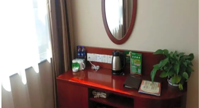 Номер Deluxe GreenTree Inn TianJin Meijiang Convention and Exhibition Center Express Hotel