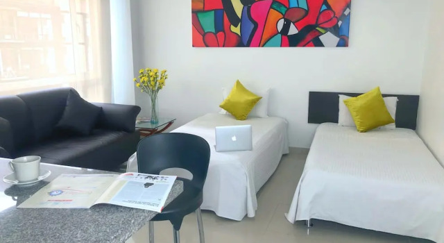 Семейные апартаменты с балконом 122 Plaza Apartahotel