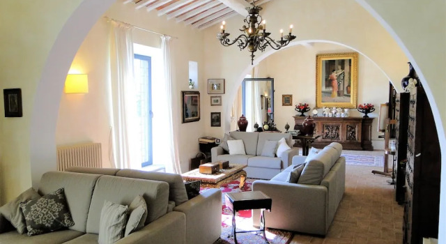 Villa Close to Florence, Hot Tub & Breathtaking View, Book Villa Sommerhuse i Carmignano, Hytte