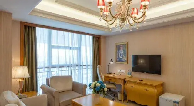 Люкс Deluxe Vienna International Hotel Shijiazhuang Zhonghua North Street