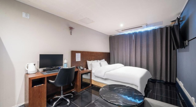 Номер Deluxe Brown Dot Hotel Pyeongtaek Godeok