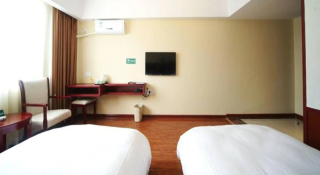 GreeTree Inn Guangxi Zhuang Autonomous Region Naning Keyuan Xishi Road Gaoxinsan Road, Rezerwuj Hotel Hotele w Nanning z parkingiem, Parking