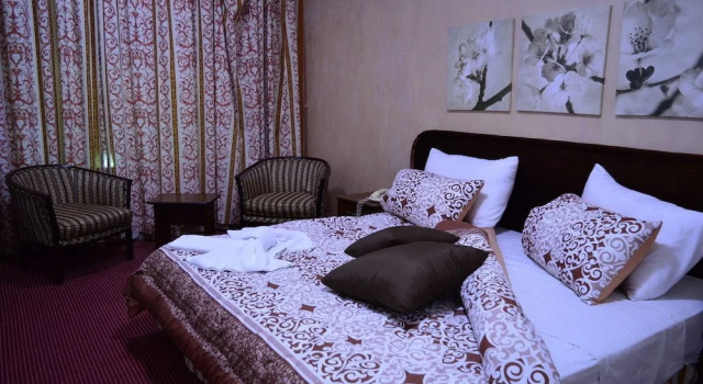 Standard Doppel Zimmer Abjar Hotel