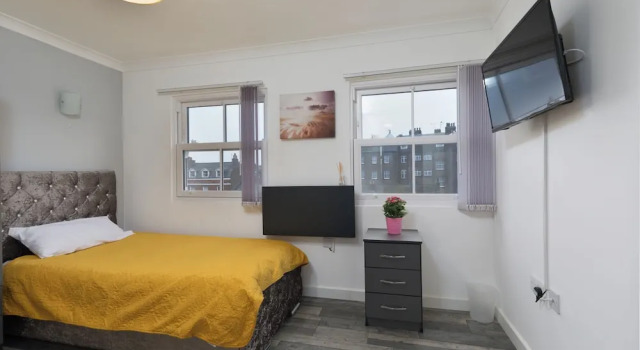 2 Bed Flat - Sleeps 4 - Wifi, Забронировать Апартаменты/квартира Апартаменты Йоркширских вересковых поля, Апартаменты/квартира