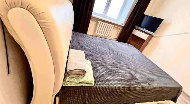 Ricone on 144 Melnikaite Street, Prenota Appartamento Tjumen' 