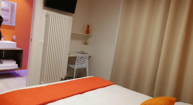 Suite Color Verona, Забронировать Отель Борго Рома Верона, рядом с Автовокзал Вероны