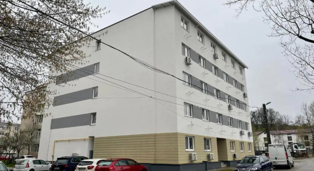 Garsoniera moderna 1, Забронировать Апартаменты/квартира Отели Арджеш с парковкой, Парковка