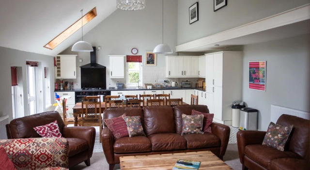 Coach House - 5 Bedroom - Llanfyrnach