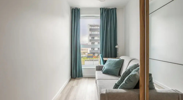 Семейные апартаменты с балконом LILY APART the Big Screen Apartment