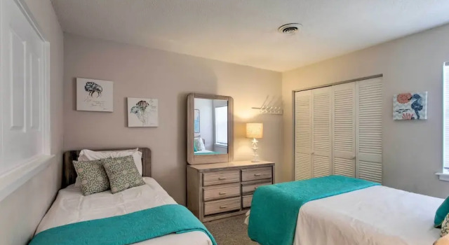 Chic St Simons Island Condo Rental: 2 Mi to Ocean!, Prenota Hotel Saint Simons Island Georgia
