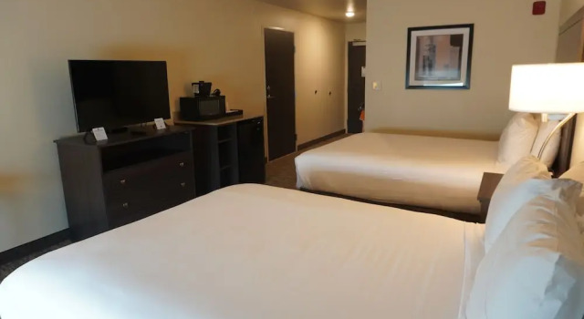 Номер Standard Comfort Inn & Suites Medina NY near Erie Canal
