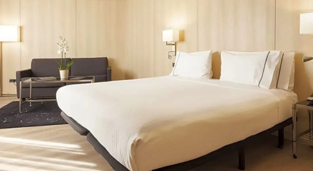 Номер Superior AC Hotel Córdoba by Marriott
