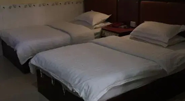 Ningyuan Yinfeng Hotel, Забронировать Отель Нинъюань Хунань
