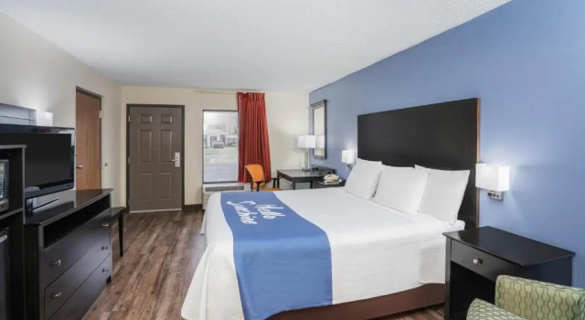 Номер Standard Days Inn by Wyndham Clarksville North EXIT 4