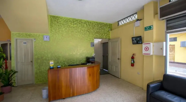 Hostal Andry, Prenota Ostello Hotel a San Cristobal Island con colazione, Colazione
