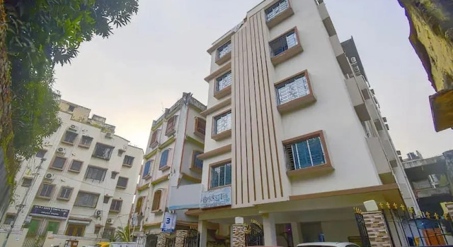 Little Green, Prenota Hotel Calcutta 