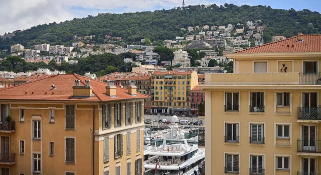 Sunlight Properties - Marinette - Port area, 2 Bedrooms, sleep 6, sea view, Забронировать Апартаменты/квартира Отели Ниццы с парковкой, Парковка