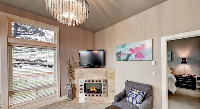300-310 South Pacific St Townhouse Units, 1, 2 and 3 3 Bedrooms 3.5 Ba