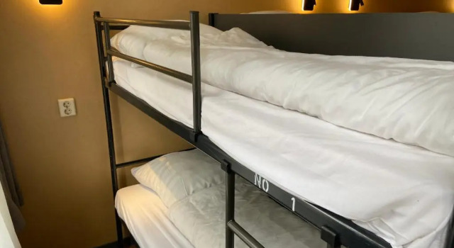 Кровать в общем номере (женский номер) Xplore Hostel Amsterdam