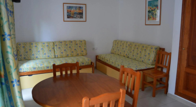 Apartamentos Royal
