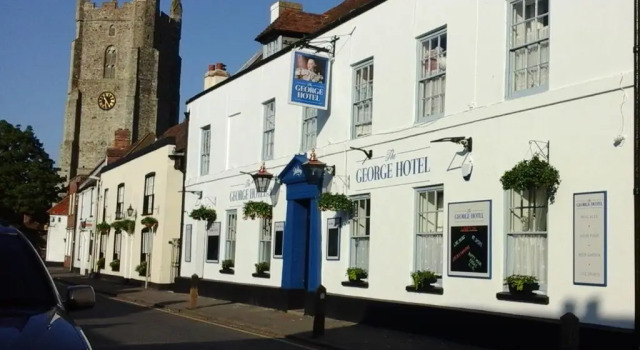 The George Hotel, Prenota Hotel Hotel a Kent con parcheggio, Parcheggio