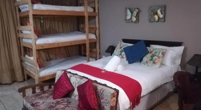 Harties Lake Garden House 24 Sleeper Hartbeespoort dam, Boek Hotel Hartbeespoort 