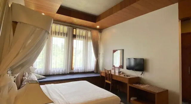 Suite Rumah Stroberi Organic Farm and Lodge
