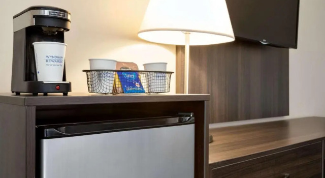 Номер Standard Travelodge Kingston LaSalle Hotel