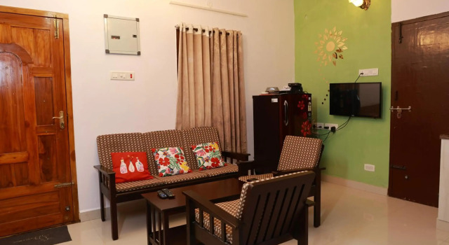Mahabs homestay Villa, Забронировать Вилла Отели штата Тамилнада с бассейном, Бассейн