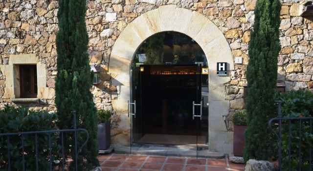 Galena Mas Comangau, Varaa Hotelli Begur Baix Empordà