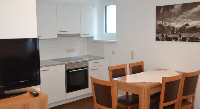 Апартаменты Standard с 2 комнатами Neue Post Apartments